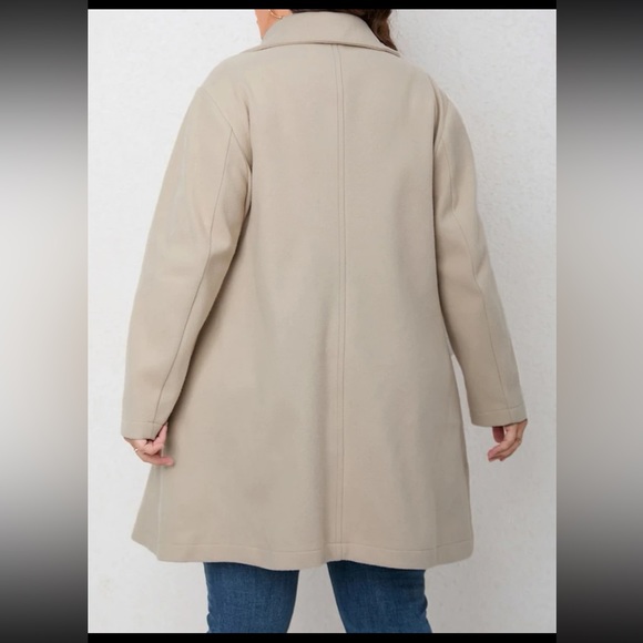 NEW NEVER WORN LIGHT WEIGHT BAIGE JACKET. SIZE 16/1X - Picture 3 of 5